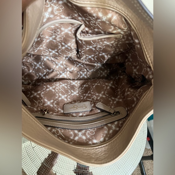 NWT Jessica Simpson shoulder purse. Color- wheat - Picture 4 of 6